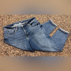 *SOLD* Old Navy O.G. Straight Leg Jeans - Medium Wash